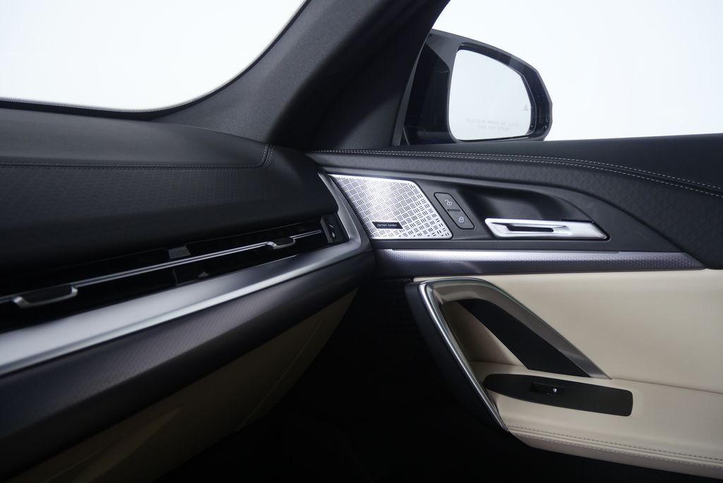 Thumbnail: 2025 BMW X2 - 26