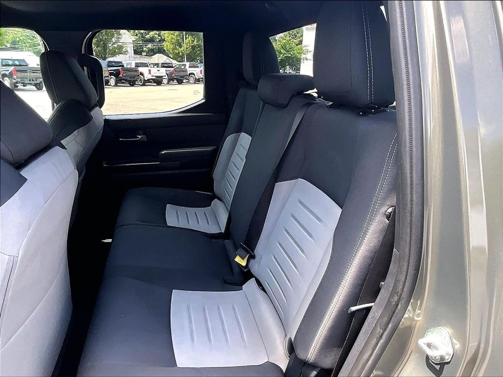2024 Toyota Tacoma — photo 15