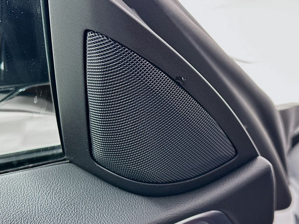 Thumbnail: 2025 BMW 4 Series - 19