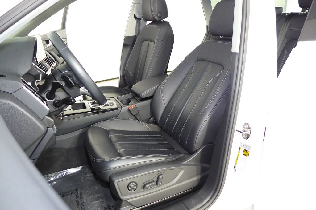 Thumbnail: 2023 Audi Q5 - 22