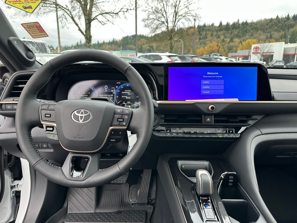 2025 Toyota Crown Signia Limited