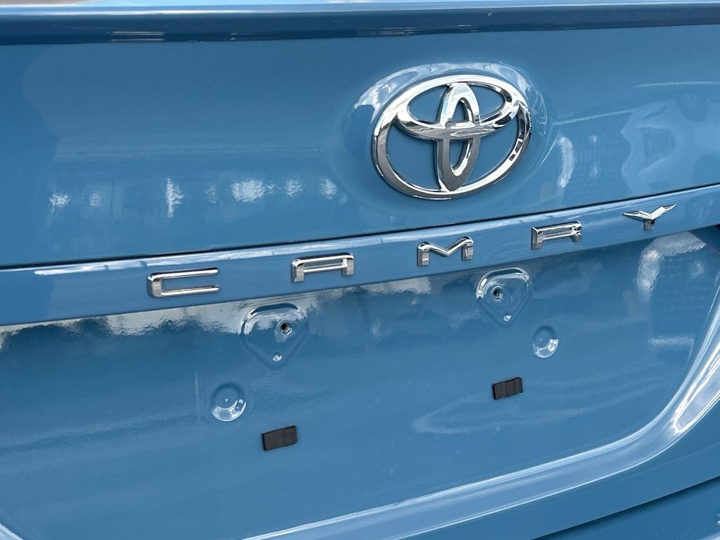 Thumbnail: 2023 Toyota Camry - 28