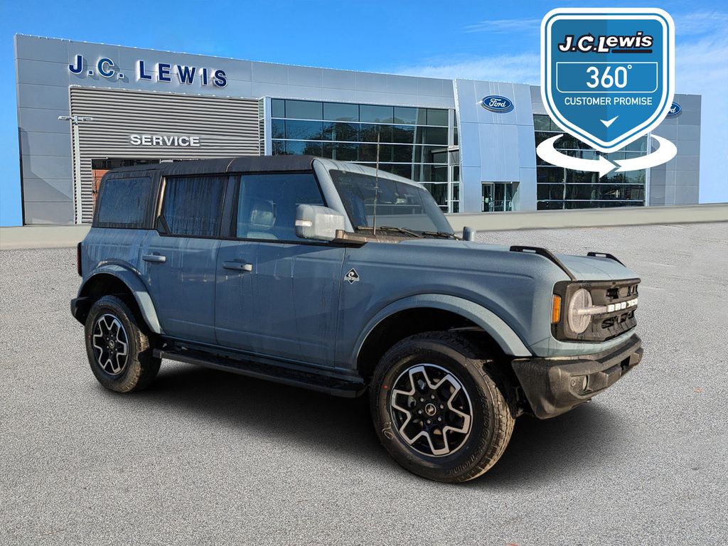 2024 Ford Bronco Outer Banks