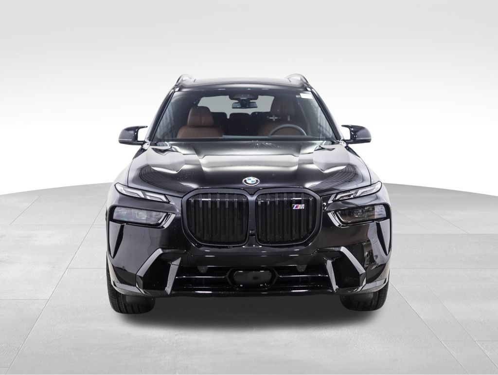 2025 BMW X7 M60i 8