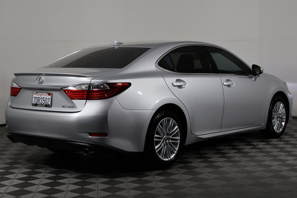 Thumbnail: 2014 Lexus ES - 4