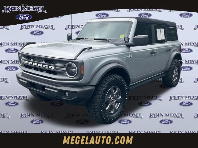 Iconic Silver Metallic 2023 Ford Bronco Big Bend 4-Door 4WD SUV / Crossover Four-Wheel Drive Automatic