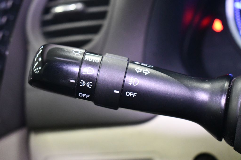 Thumbnail: 2013 Lexus IS - 17