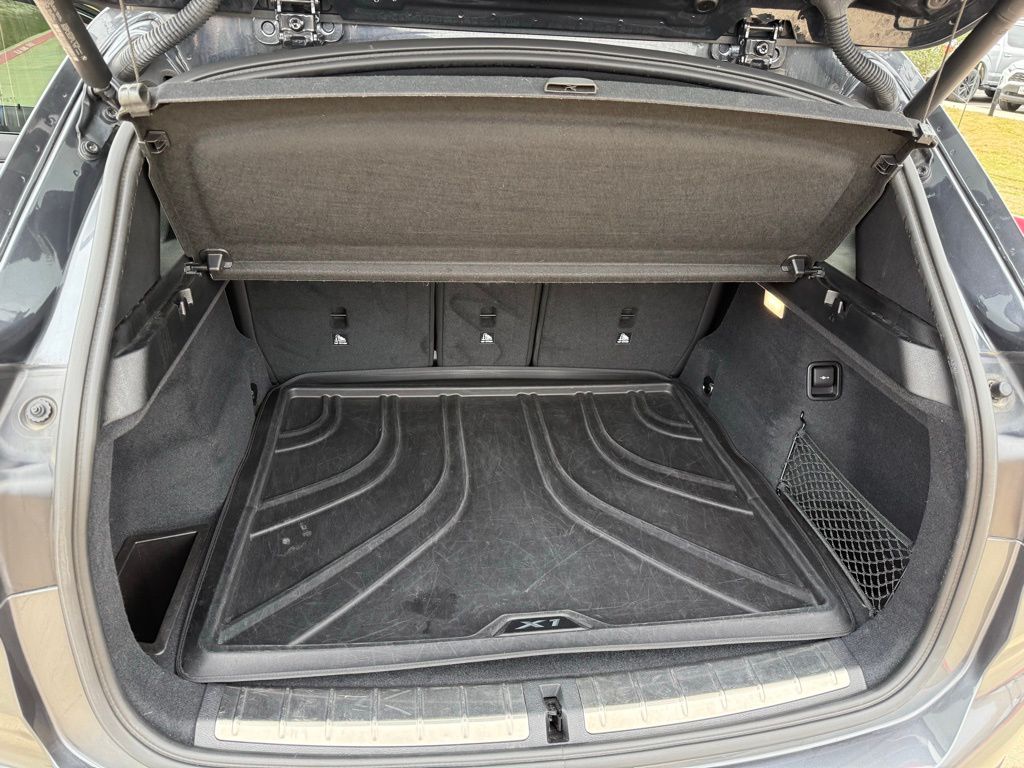 Thumbnail: 2019 BMW X1 - 27