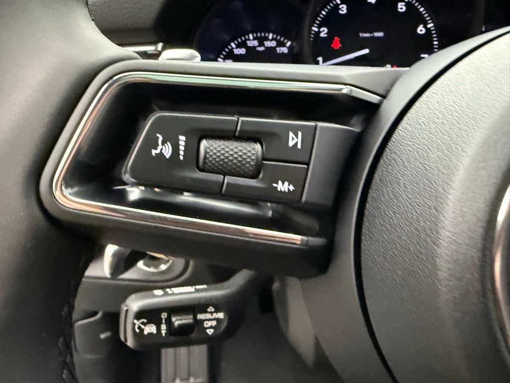 Thumbnail: 2026 Porsche Panamera - 13