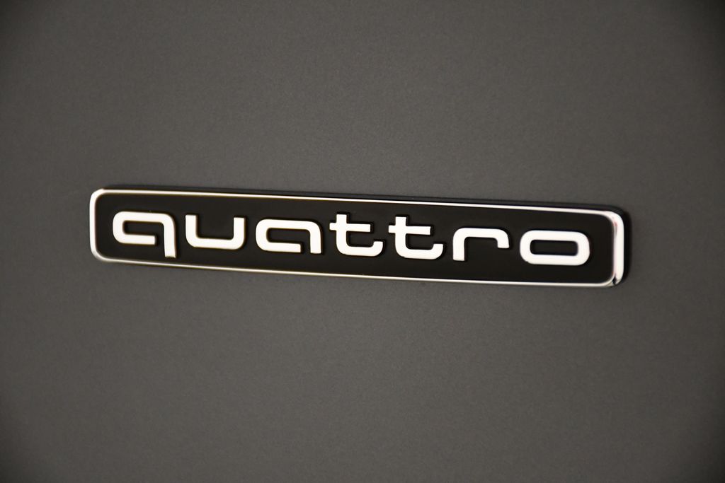 2025 Audi Q5 Premium 10