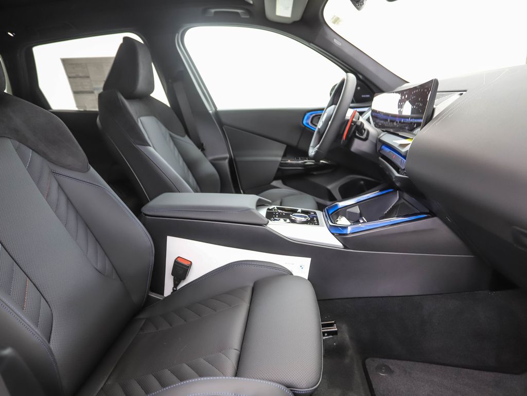 2025 BMW X3 M 30