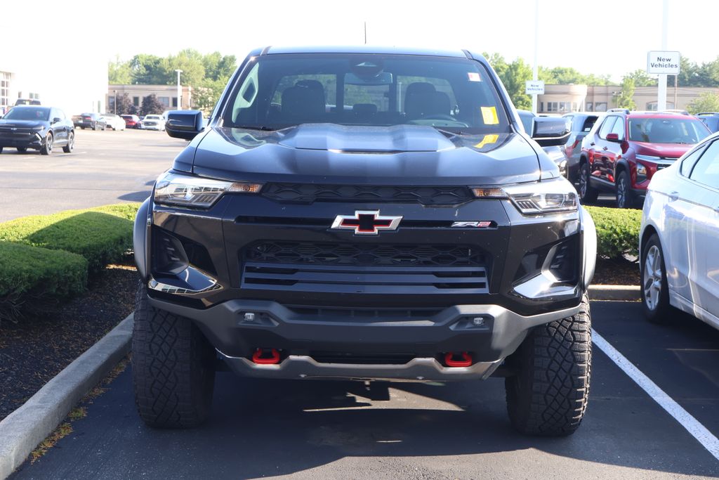 Thumbnail: 2024 Chevrolet Colorado - 2