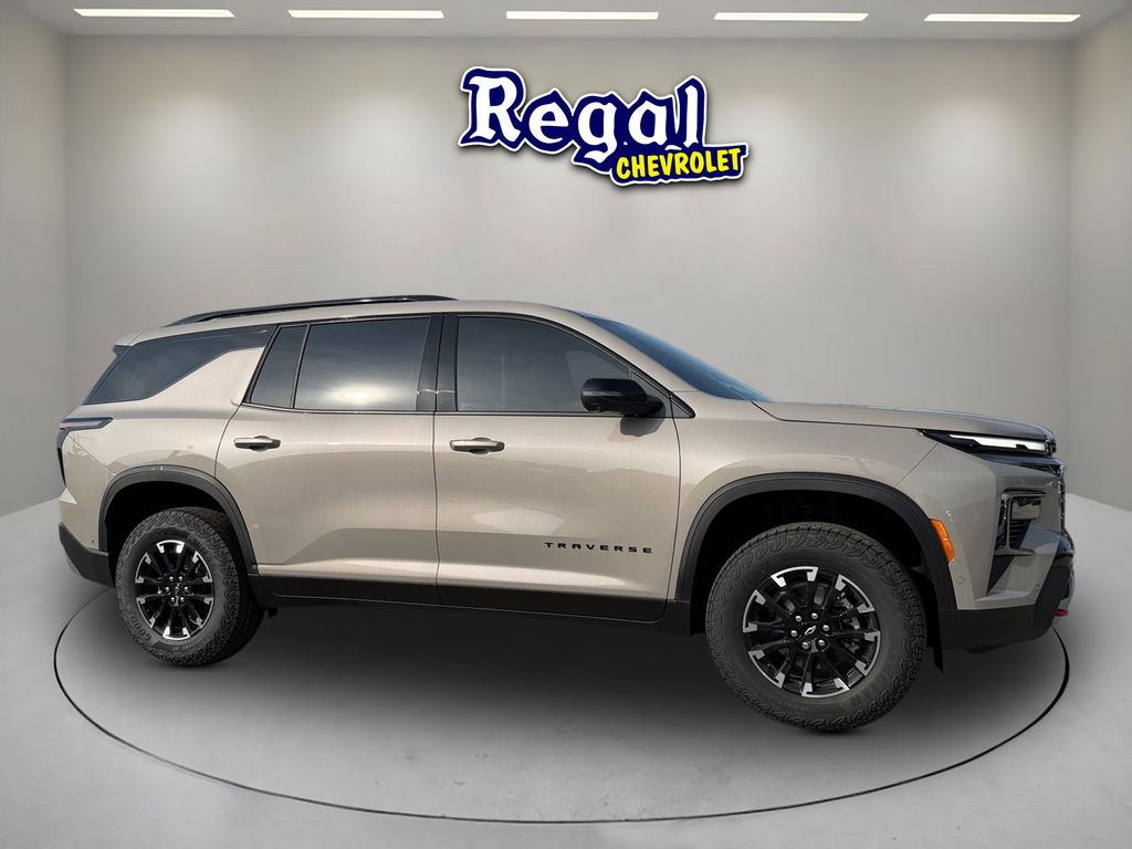 Sandstone Gray 2026 Chevrolet Traverse SUV / Crossover Four-Wheel Drive 8-Speed Automatic