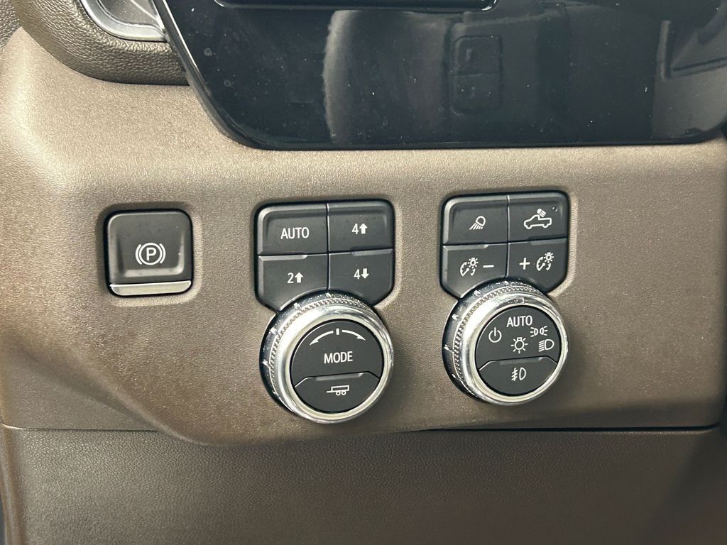 Used 2022 Onyx Black GMC SLT image 19