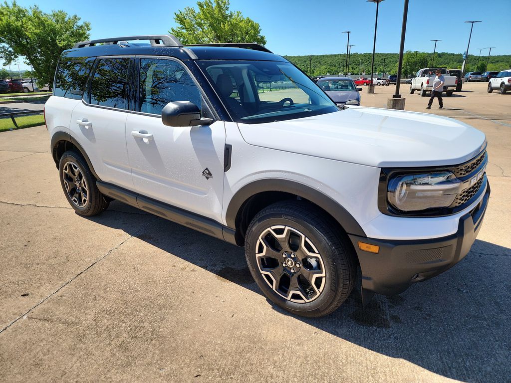 2025 Ford Bronco Sport Outer Banks photo