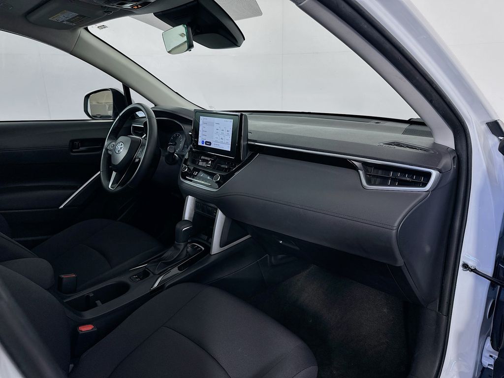 Thumbnail: 2024 Toyota Corolla Cross - 29