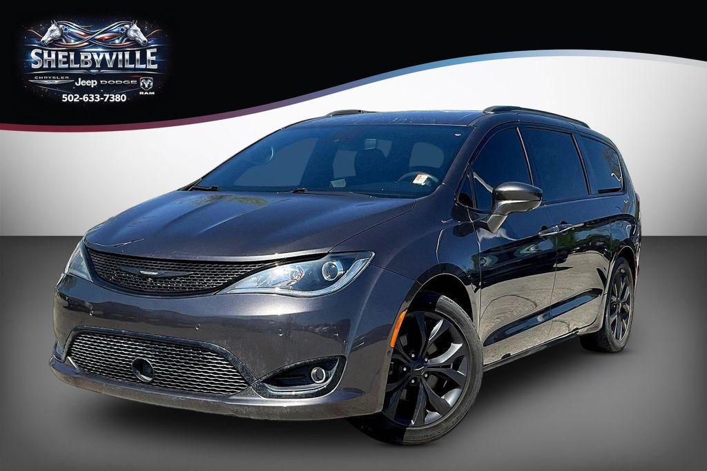 Gray (Granite Crystal Metallic Clearcoat) 2020 Chrysler Pacifica Touring L FWD Minivan Front-Wheel Drive 9-Speed Automatic