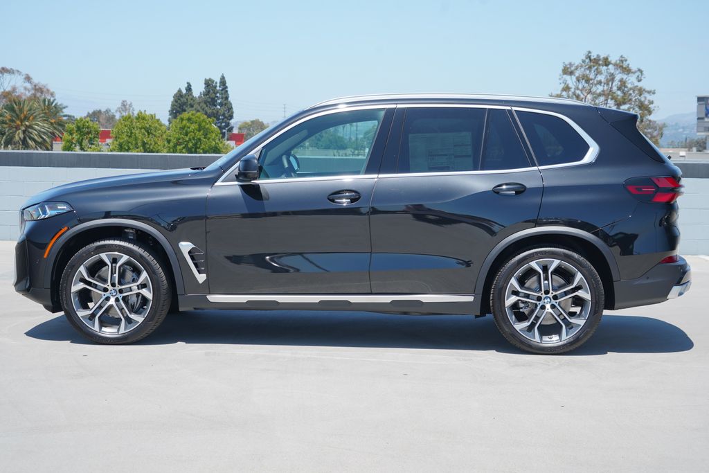Thumbnail: 2026 BMW X5 - 4