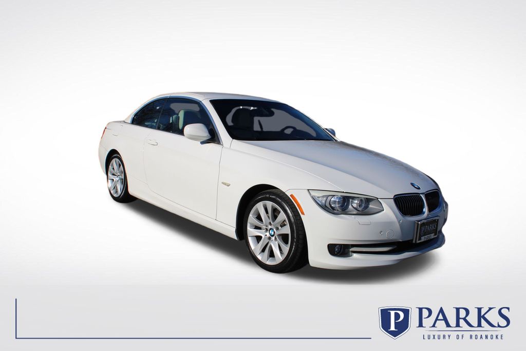 2013 BMW 3 Series 328i Convertible RWD