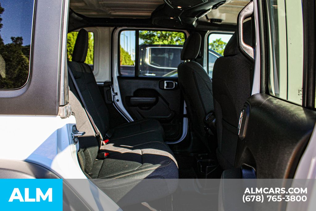 Used 2025 White Jeep Willys image 13