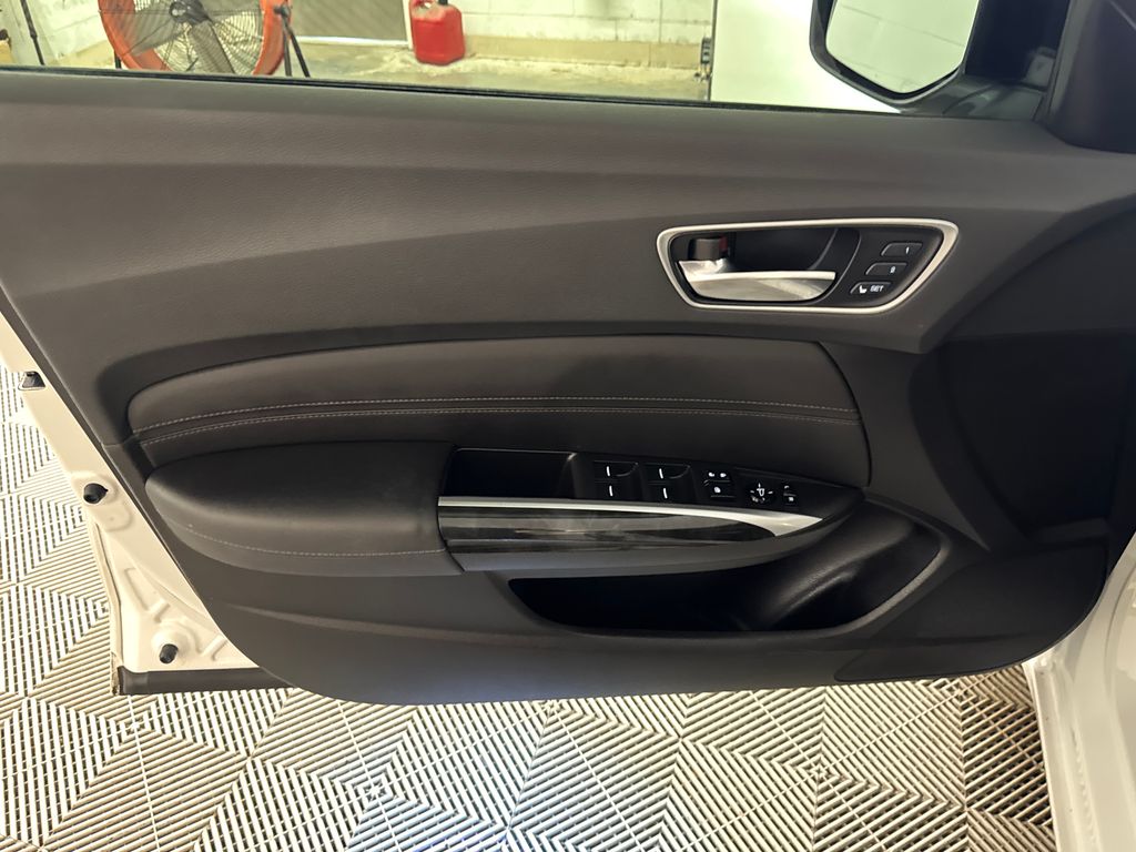 Certified Used 2020  Acura 3.5L V6 image 15