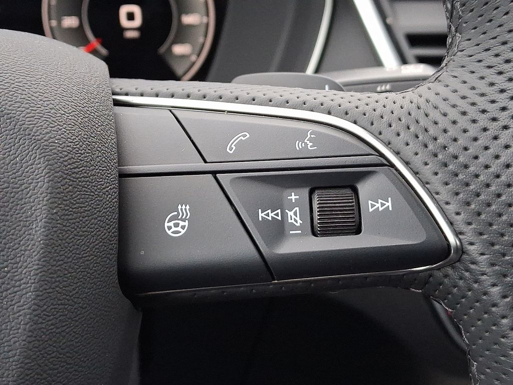 Thumbnail: 2025 Audi Q5 - 23