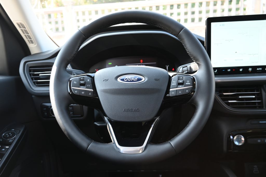 Thumbnail: 2025 Ford Escape - 7