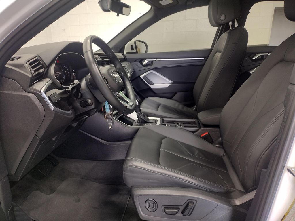 2023 Audi Q3 Premium