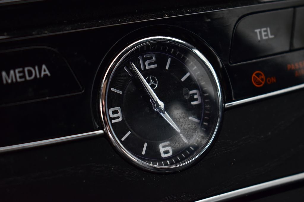 Thumbnail: 2016 Mercedes-Benz C-Class - 22