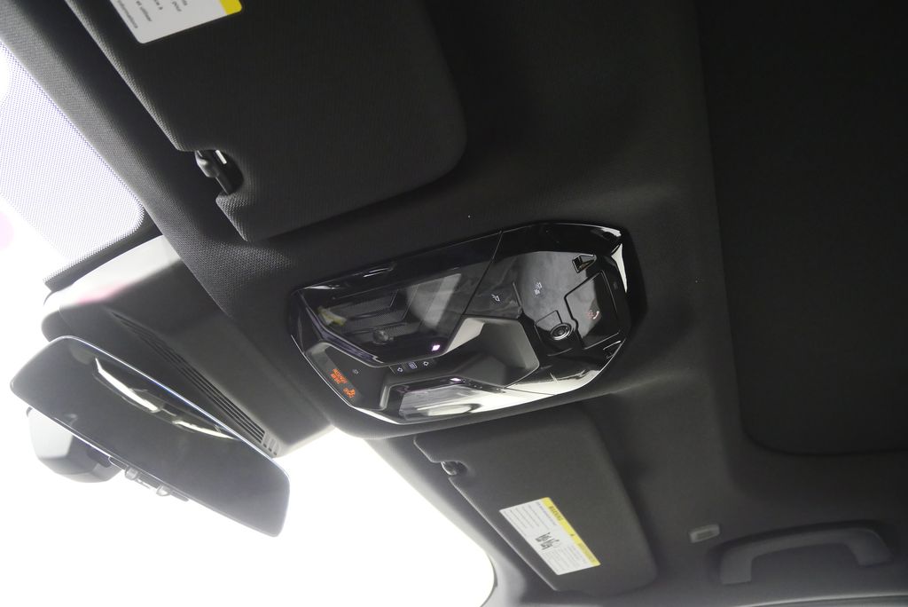 Thumbnail: 2026 BMW 7 Series - 18