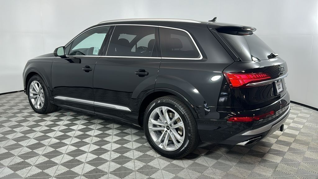 Thumbnail: 2025 Audi Q7 - 3