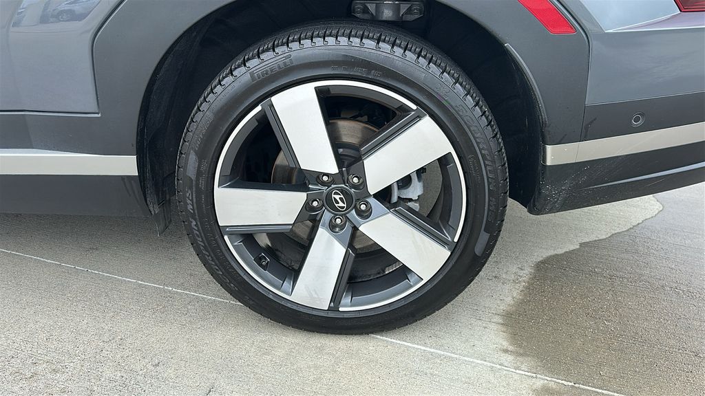 2025 Hyundai Santa Fe Limited Gray at Cook Ford
