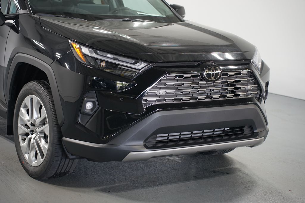 Thumbnail: 2025 Toyota RAV4 - 4