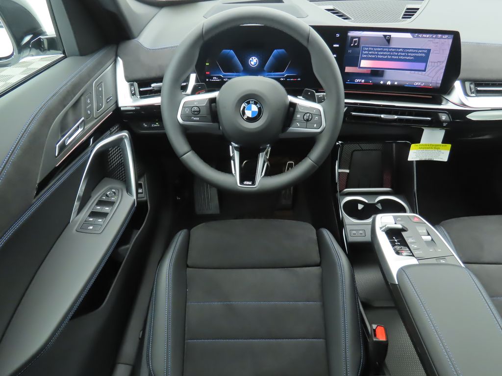 Thumbnail: 2026 BMW X1 - 10