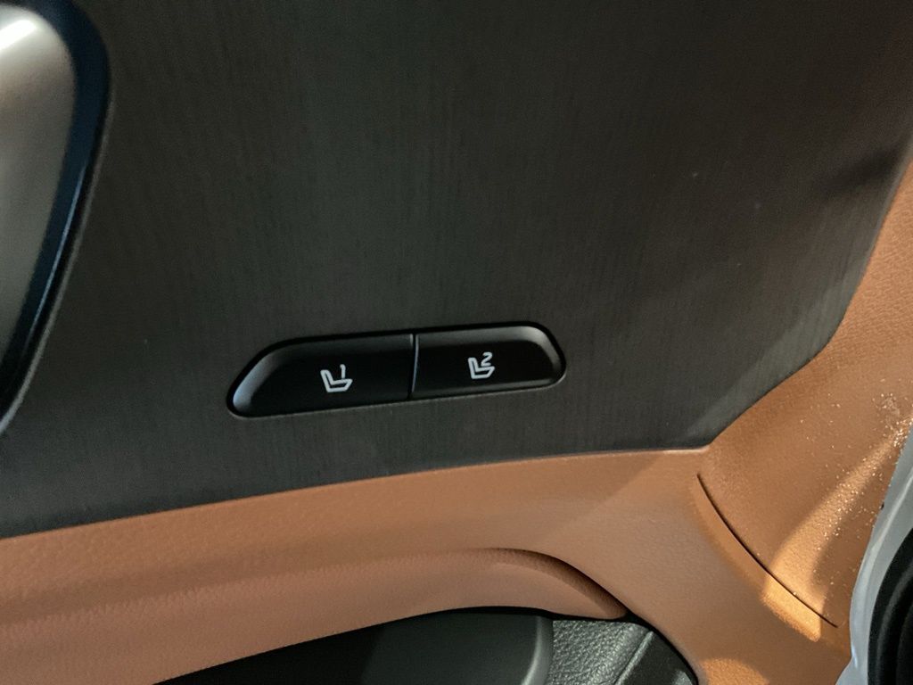 New 2026 White Kia X-Line image 11