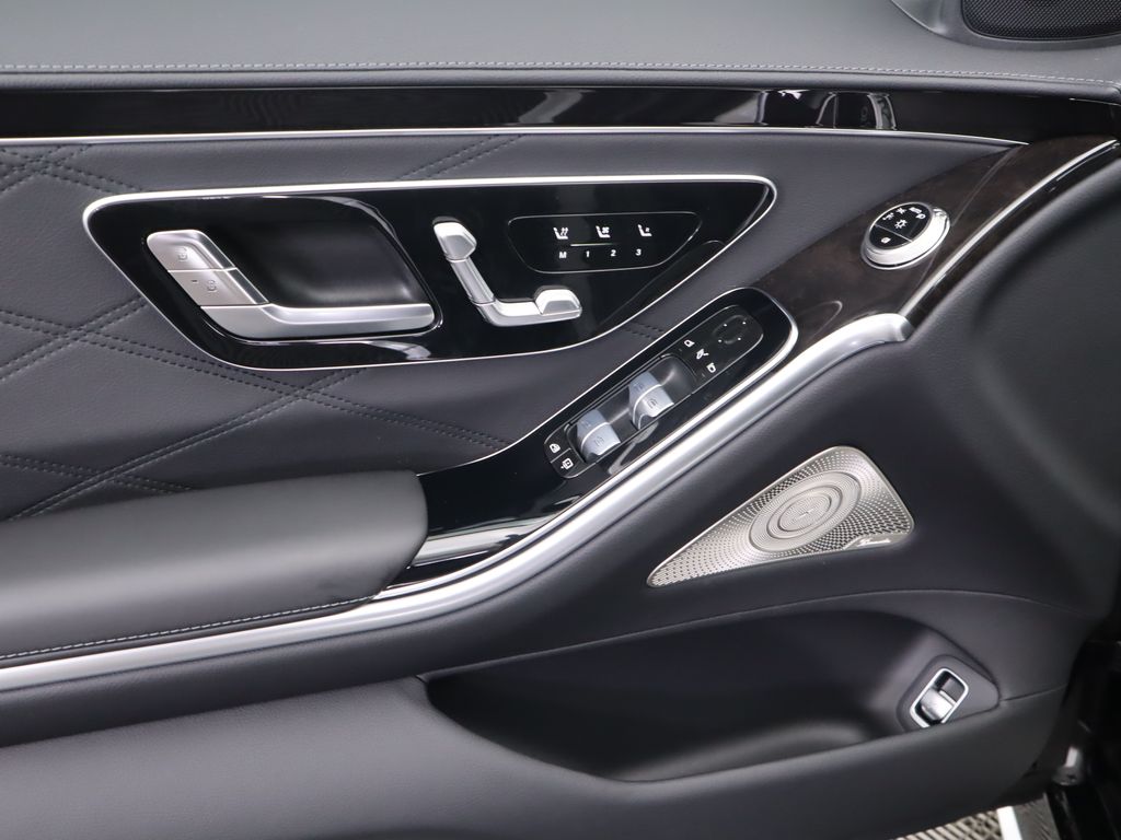 Thumbnail: 2026 Mercedes-Benz S-Class - 25