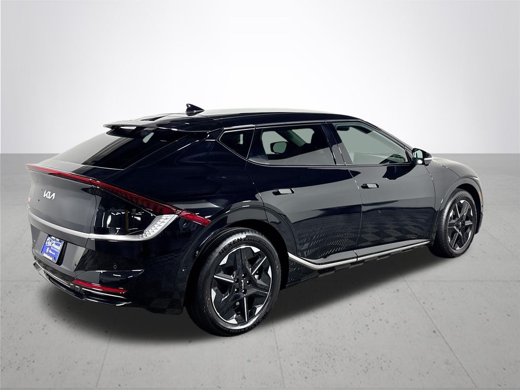 2025 Kia EV6 Wind