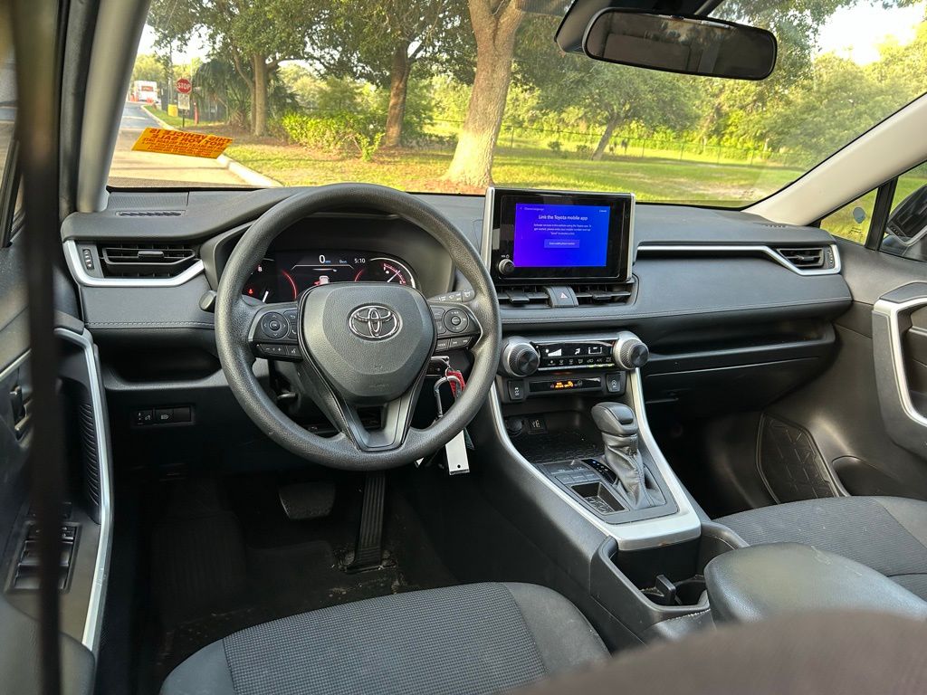2024 Toyota RAV4 LE 12
