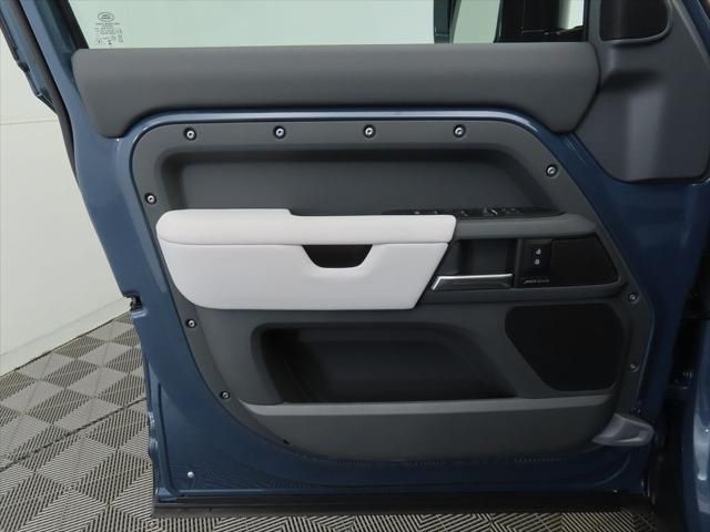 Thumbnail: 2026 Land Rover Defender - 24