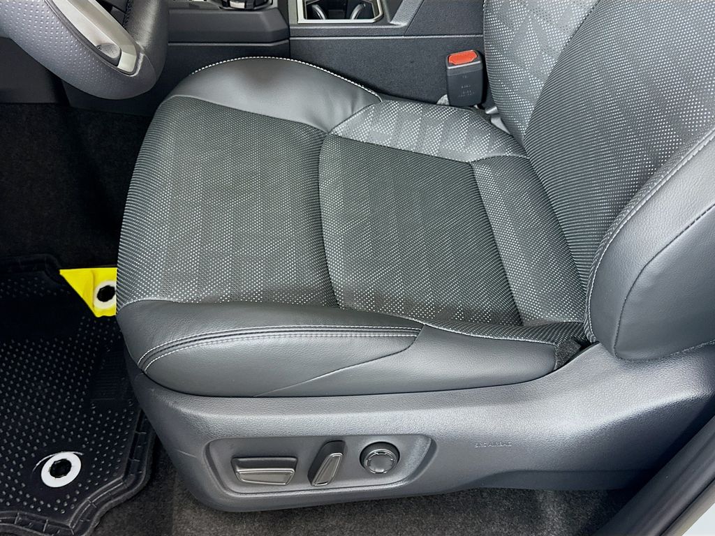 Thumbnail: 2025 Toyota 4Runner - 20