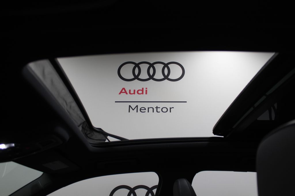 Thumbnail: 2025 Audi SQ5 - 14