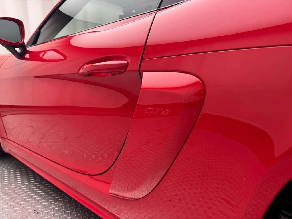 2021 Porsche 718 Cayman GT4 11