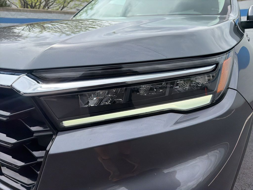 Thumbnail: 2025 Honda Pilot - 9