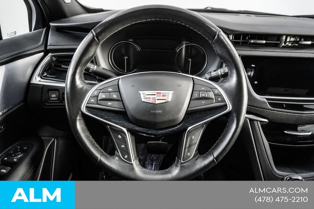Used 2024 White Cadillac Premium Luxury image 21