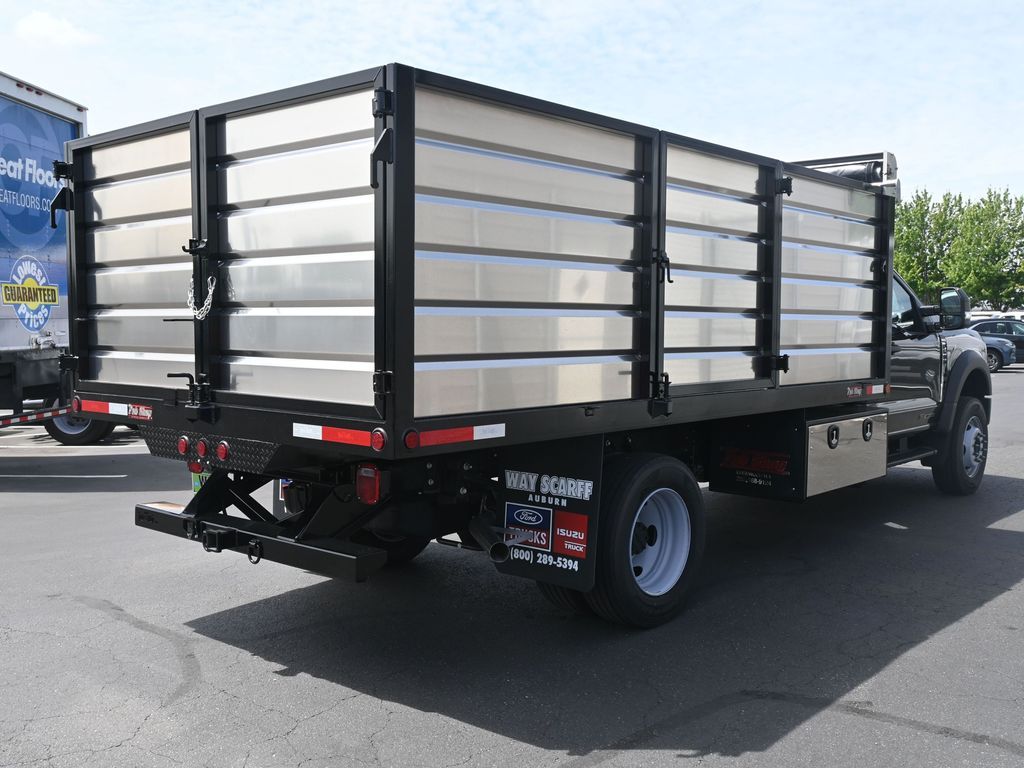 2024 Ford F-600 Super Duty 