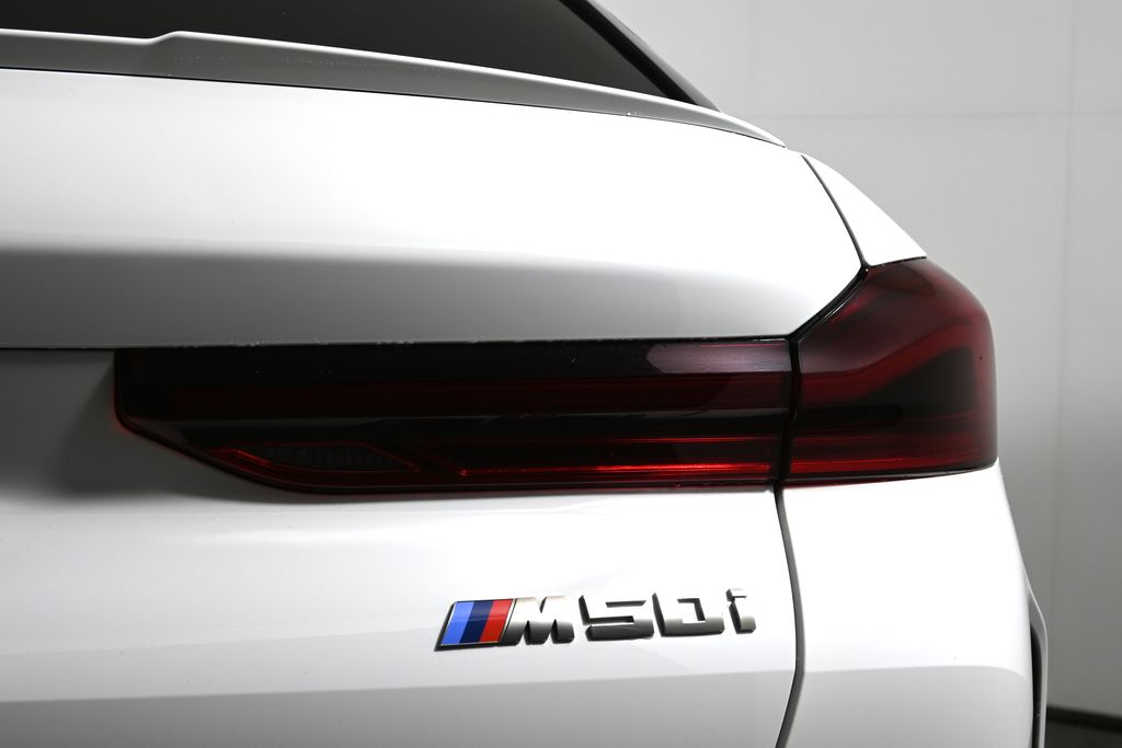 Thumbnail: 2023 BMW X6 - 13