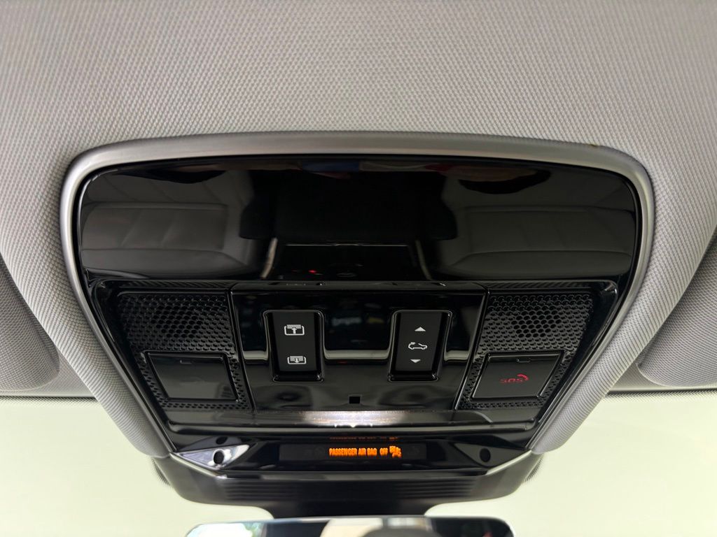 Thumbnail: 2024 Land Rover Range Rover Sport - 21