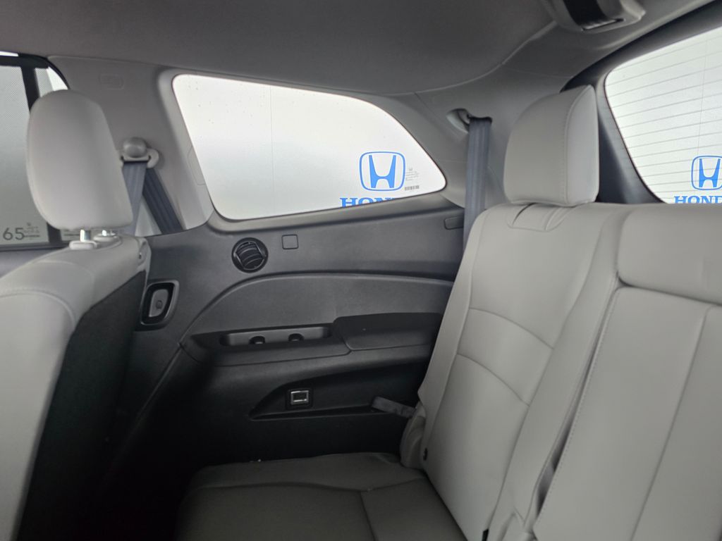 Thumbnail: 2022 Honda Pilot - 18