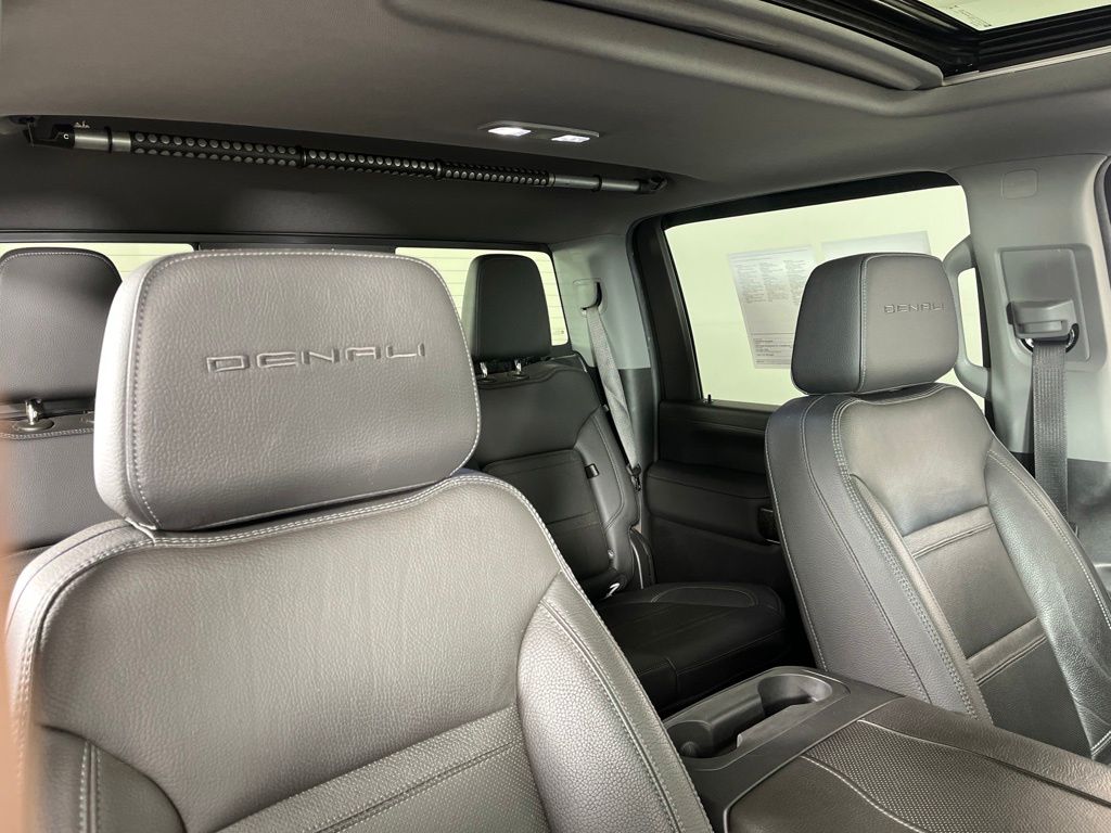 Thumbnail: 2023 GMC Sierra 2500 - 7