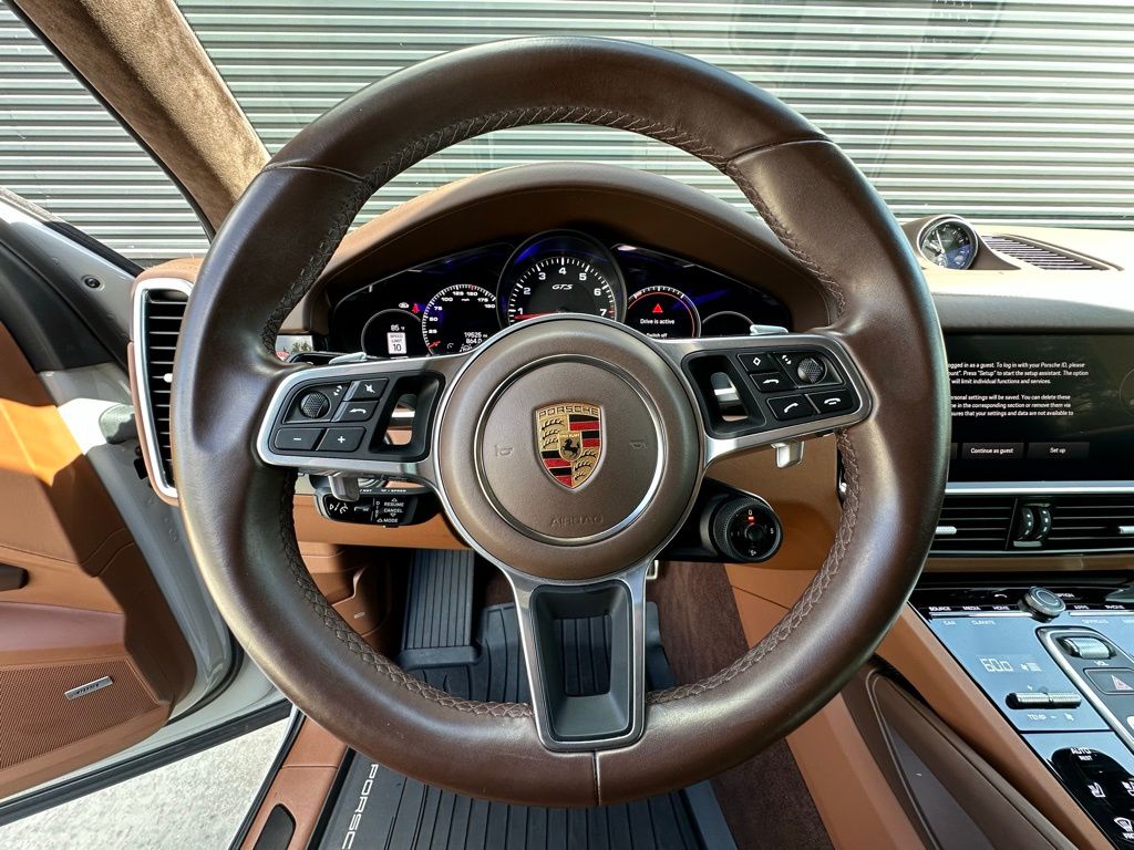 Thumbnail: 2022 Porsche Cayenne - 18